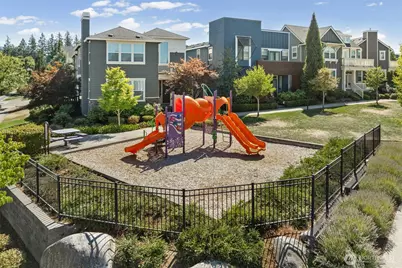 1073 Pine Crest Circle NE, Issaquah, WA 98029 - Photo 36
