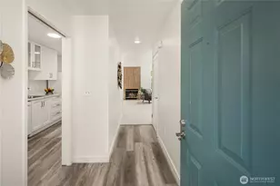 4215 223rd Pl SE, Issaquah, WA 98029 - Photo 2