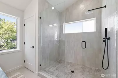 2726 NE Blakeley Street, Seattle, WA 98105 - Photo 26