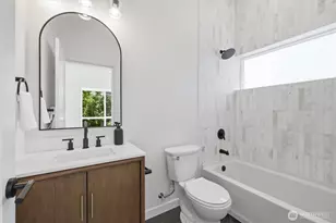 2726 NE Blakeley St, Seattle, WA 98105 - Photo 30