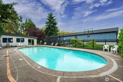 9416 1st Avenue NE #419, Seattle, WA 98115 - Photo 26