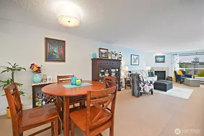 9416 1st Avenue NE #419, Seattle, WA 98115 - Photo 2