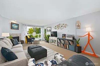 9416 1st Avenue NE #419, Seattle, WA 98115 - Photo 6