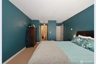 9416 1st Avenue NE #419, Seattle, WA 98115 - Photo 18