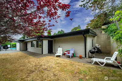 9416 1st Avenue NE #419, Seattle, WA 98115 - Photo 28