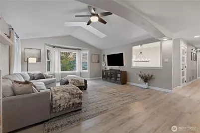 2207 186th Avenue E, Lake Tapps, WA 98391 - Photo 10
