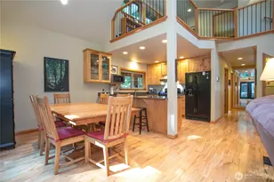 7073 Rainier Way, Glacier, WA 98244 - Photo 8