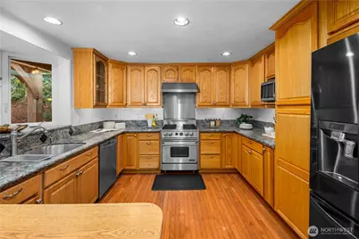 7421 181st Place SW, Edmonds, WA 98026 - Photo 10