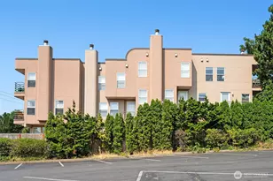 3216 14th Ave W, Seattle, WA 98119 - Photo 2