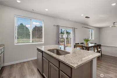 8722 13th Avenue Ct E, Tacoma, WA 98445 - Photo 12