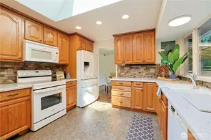 543 NE Conifer Dr, Bremerton, WA 98311 - Photo 14