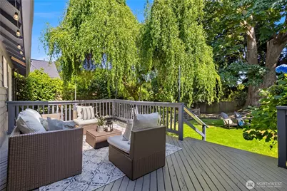 2568 28th Avenue W, Seattle, WA 98199 - Photo 34