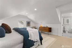 2568 28th Ave W, Seattle, WA 98199 - Photo 16