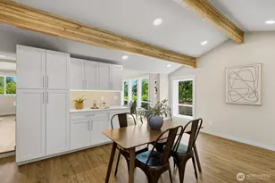 22738 SE 22nd Pl, Sammamish, WA 98075 - Photo 4