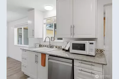 2449 SW 328th Street, Federal Way, WA 98023 - Photo 12