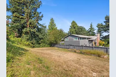8809 Earl Avenue NW, Seattle, WA 98117 - Photo 30