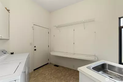 916 Skyline Place, Wenatchee, WA 98801 - Photo 34