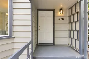 10713 15th Ave NE, Seattle, WA 98125 - Photo 4