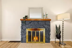 10713 15th Ave NE, Seattle, WA 98125 - Photo 10