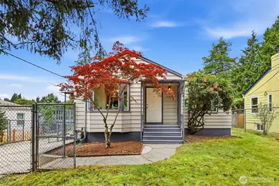 10713 15th Avenue NE, Seattle, WA 98125 - Photo 2