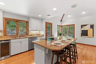 9824 111th Ave NE, Kirkland, WA 98033 - Photo 16