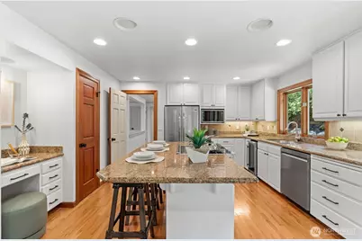 9824 111th Avenue NE, Kirkland, WA 98033 - Photo 12