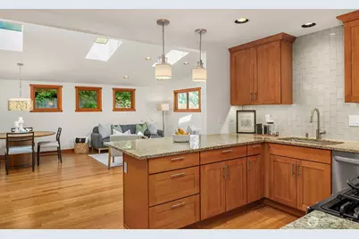 13330 NE 80th Street, Redmond, WA 98052 - Photo 28