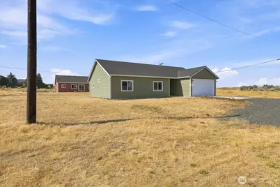 620 SW Regent Ave, Wilbur, WA 99185 - Photo 2