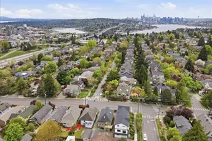 308 NE 50th St, Seattle, WA 98105 - Photo 34