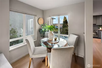 2419 8th Avenue N #403, Seattle, WA 98109 - Photo 12