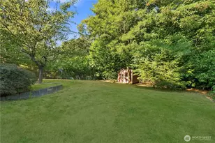 11526 3rd Ave NE, Seattle, WA 98125 - Photo 2