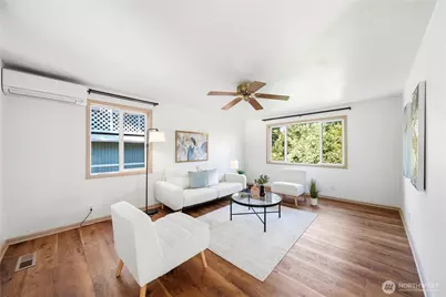 11526 3rd Avenue NE, Seattle, WA 98125 - Photo 8