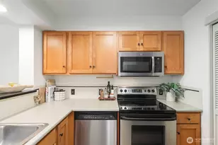 1909 10th Ave W, Seattle, WA 98119 - Photo 8