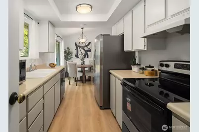 8012 NE 128th Street, Kirkland, WA 98034 - Photo 12