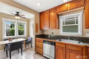 1107 N Anderson St, Tacoma, WA 98406 - Photo 12