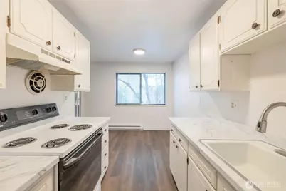 2201 S Main Street, Seattle, WA 98144 - Photo 8