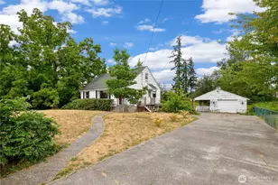 215 99th St E, Tacoma, WA 98445 - Photo 32