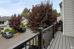 12523 SE 30th St, Bellevue, WA 98005 - Photo 14