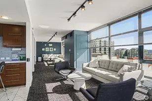 2911 2nd Ave, Seattle, WA 98121 - Photo 10