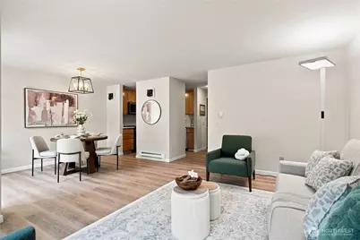 10017 NE 138th Place #B4, Kirkland, WA 98034 - Photo 6