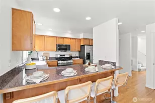 6513 24th Ave NE, Seattle, WA 98115 - Photo 8