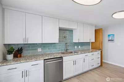 12905 Standring Lane SW, Burien, WA 98146 - Photo 8