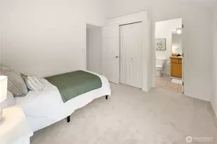 2038 Franklin Ave E, Seattle, WA 98102 - Photo 22