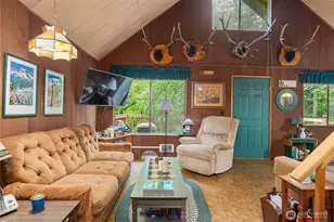 146 Mt Rainier Dr, Packwood, WA 98361 - Photo 8