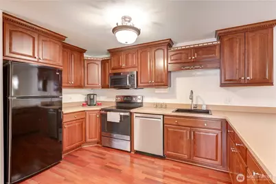 18210 73rd Avenue NE #304, Kenmore, WA 98028 - Photo 8
