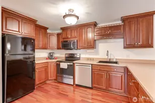 18210 73rd Ave NE, Kenmore, WA 98028 - Photo 8