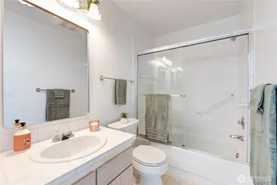 18210 73rd Avenue NE #304, Kenmore, WA 98028 - Photo 20