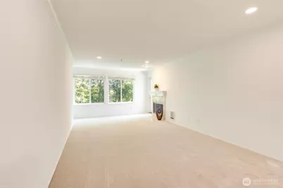 18210 73rd Avenue NE #304, Kenmore, WA 98028 - Photo 4