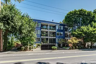 18210 73rd Ave NE, Kenmore, WA 98028 - Photo 2