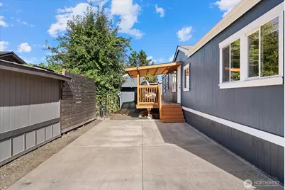 31600 126th Avenue SE #123, Auburn, WA 98092 - Photo 2